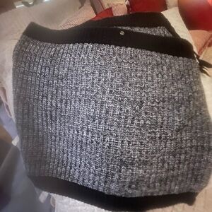 Lululemon Athletica Black and Gray Sweater